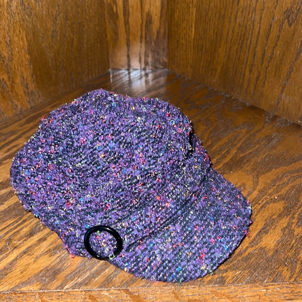 Vintage Scala Pronto Multicolored Cabbie with Buckle & Strap Accent.